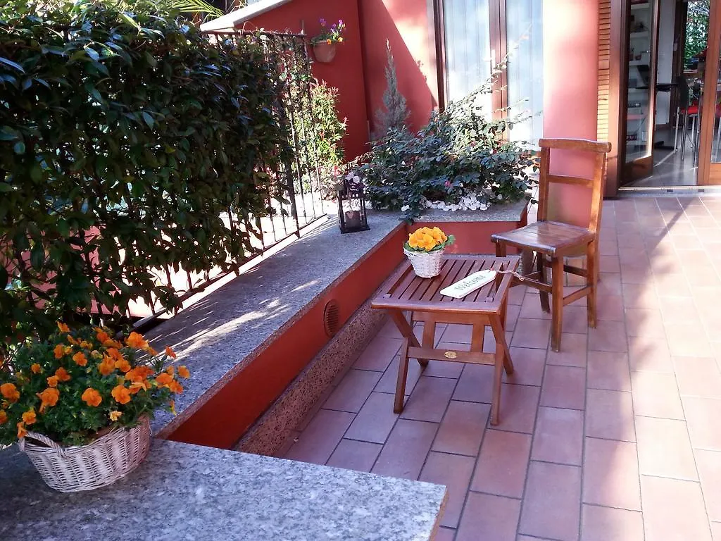 Bed & Breakfast B&B Douglas House Varese Italy