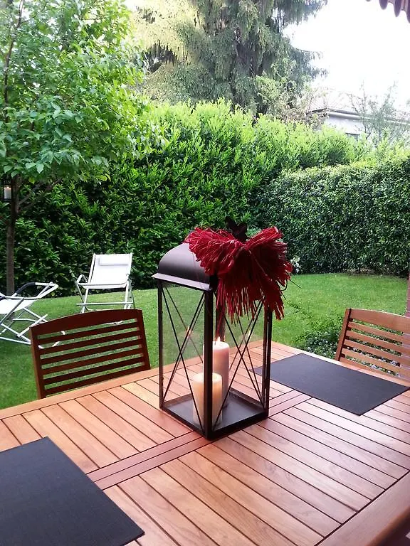 B&B Douglas House Varese Italy