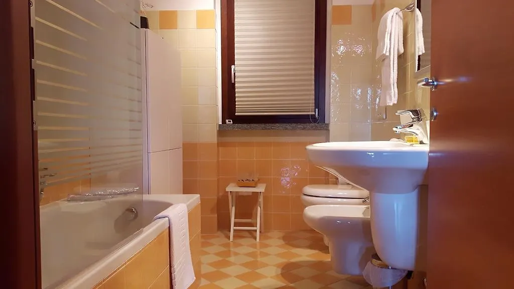 B&B Douglas House Varese 0*,  Italy