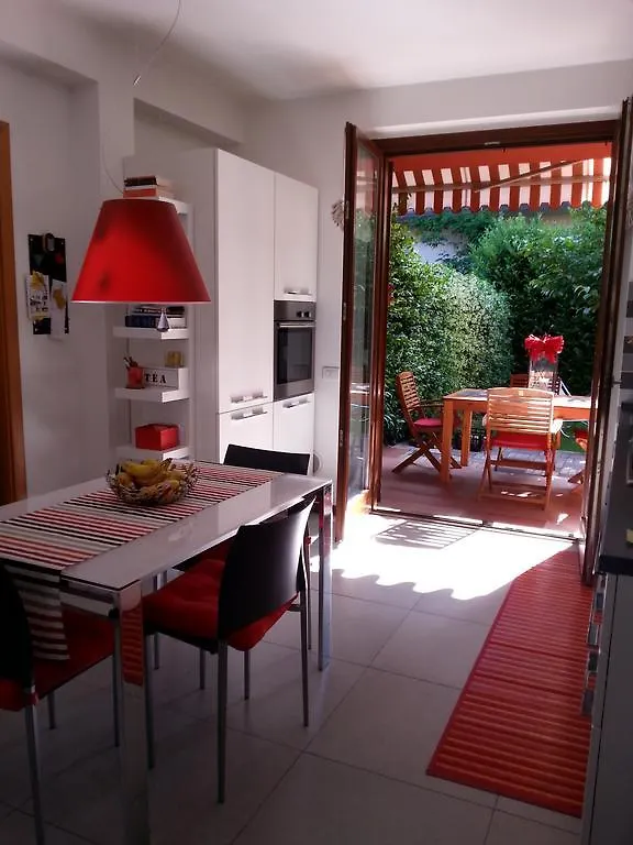Bed & Breakfast B&B Douglas House Varese Italy