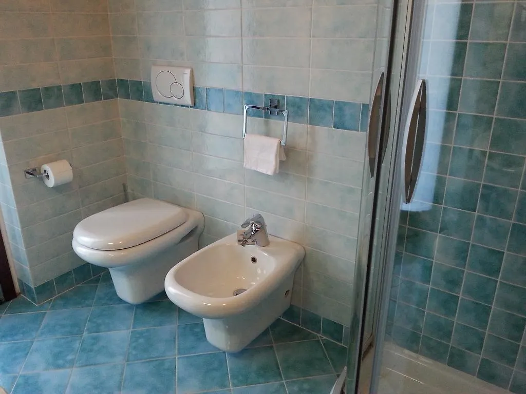 B&B Douglas House Varese Italy